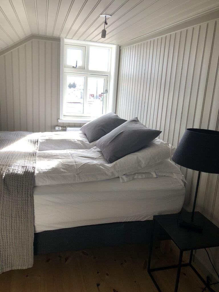 Tvíbreið rúm í risi